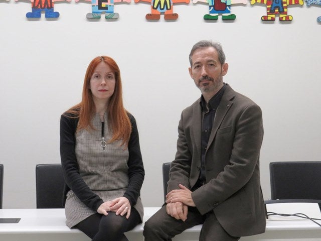 Josep Ballester i Noelia Ibarra, investigadors al Departament de Didàctica de la Llengua i la Literatura