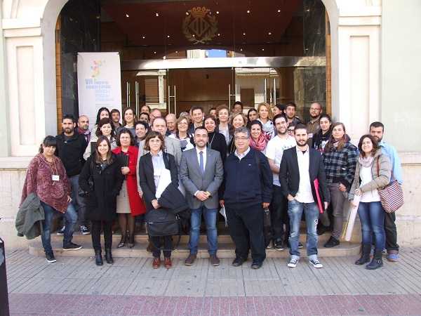 Participants en la Trobada franco-espanyola de la química i la física en estat sòlid.