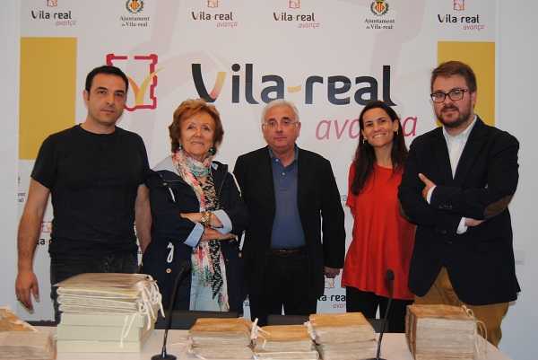 Imatge corresponent a la presentació dels llibres manuscrits restaurats.