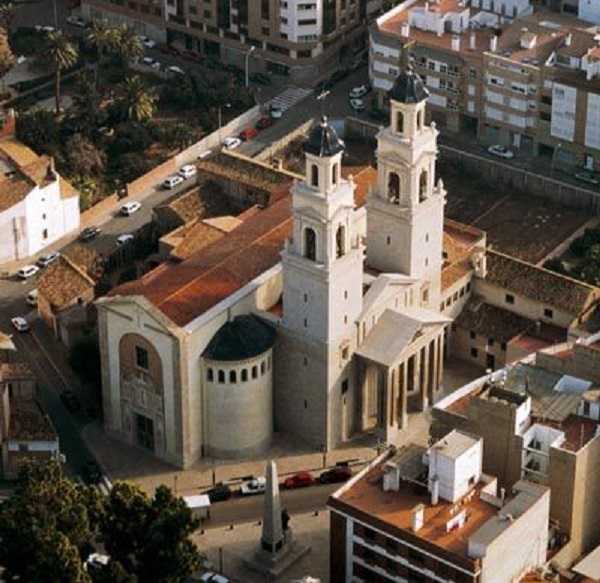Vila-real celebrarà en abril el mes del llibre.