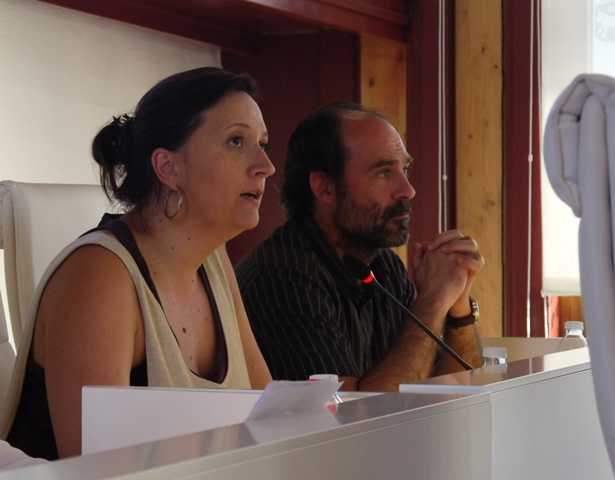 Silvia Ureña i Fran Quesada en el Plenari