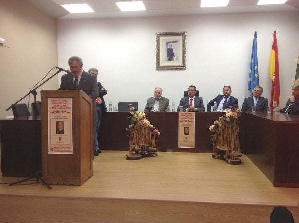 L'alcalde d'Orihuela, Monserrate Guillén, va destacar la figura del benefactor,