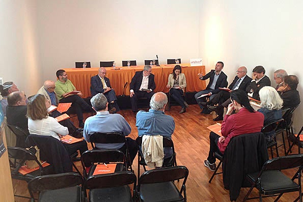 La trobada es va celebrar fa uns dies en la biblioteca María Moliner.
