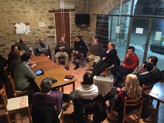 Un moment de la reunió veínal.