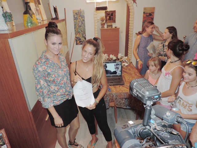 Olga Coscollar rep la notificació de mans de Sandra Bravo