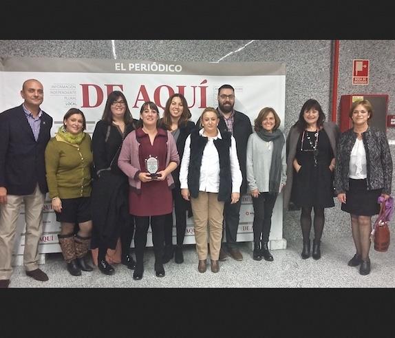 Representants polítics de tots els grups del consisori acudiren a recollir el premi per la Festa de les Alfàbegues
