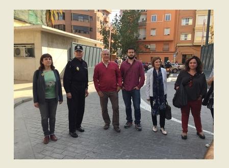 L'alcalde i regidors, en una visita al CIE de Sapadors