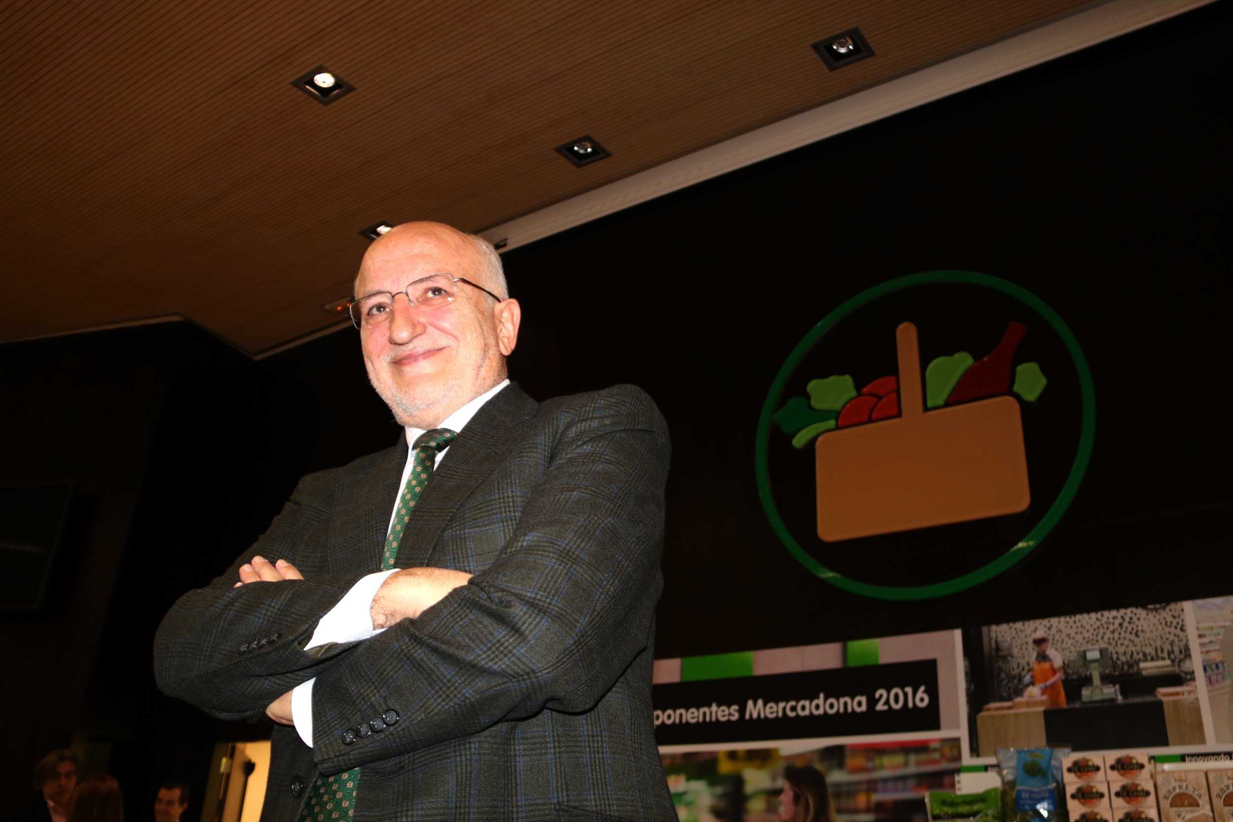 La companyia presidida per Juan Roig capta una de cada quatre compres d'alimentació a Espanya