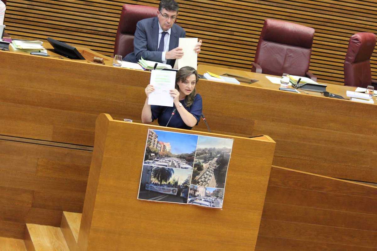 La diputada de Ciutadans María José García intervé al ple de les Corts.