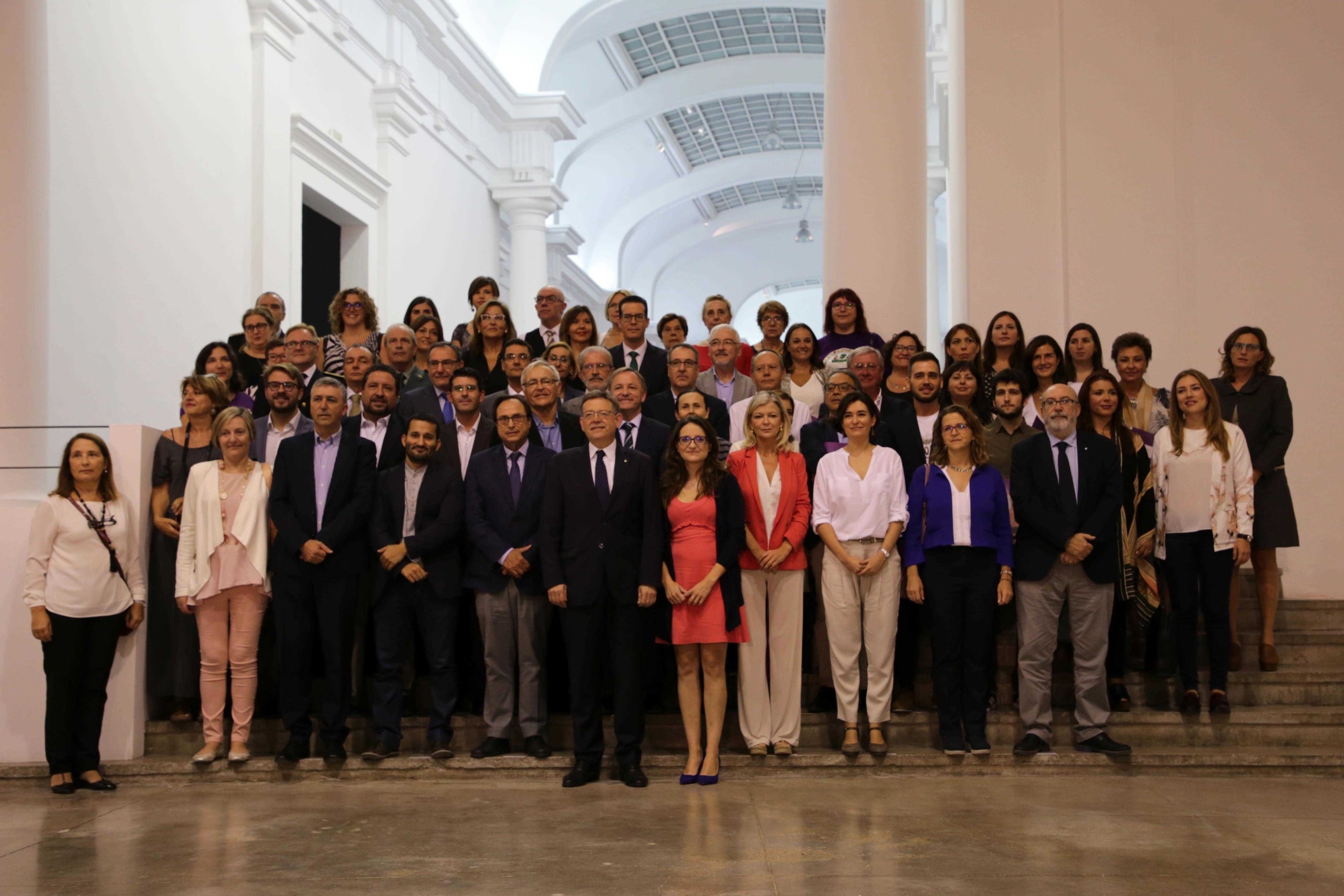 Una seixantena d'entitats han subscrit el Pacte Valencià contra la Violència de Gènere i Masclista, encapçalat pel Consell.