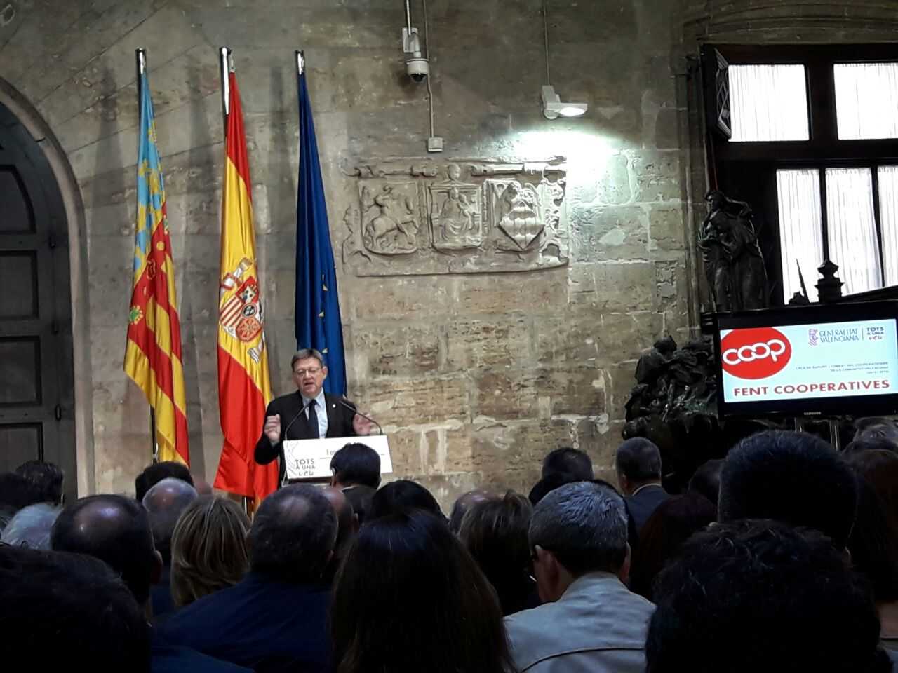 El president de la Generalitat Valenciana, Ximo Puig en la presentació de "Fent Cooperatives".