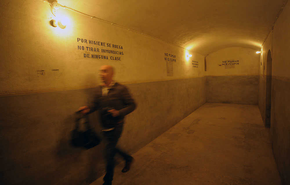 El refugi antiaeri de Bombas Gens és més xicotet que els que s'utilitzaven per a població escolar o civil.