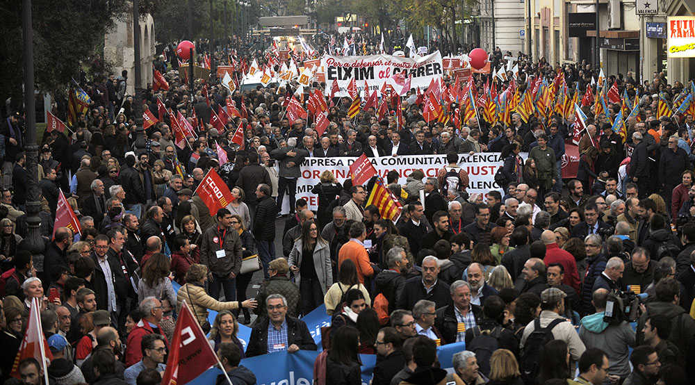 Entre les 60.000 persones que han participat s'hi trobava a títol individual l'ex-president de NNGG del PP, José Luís Bayo