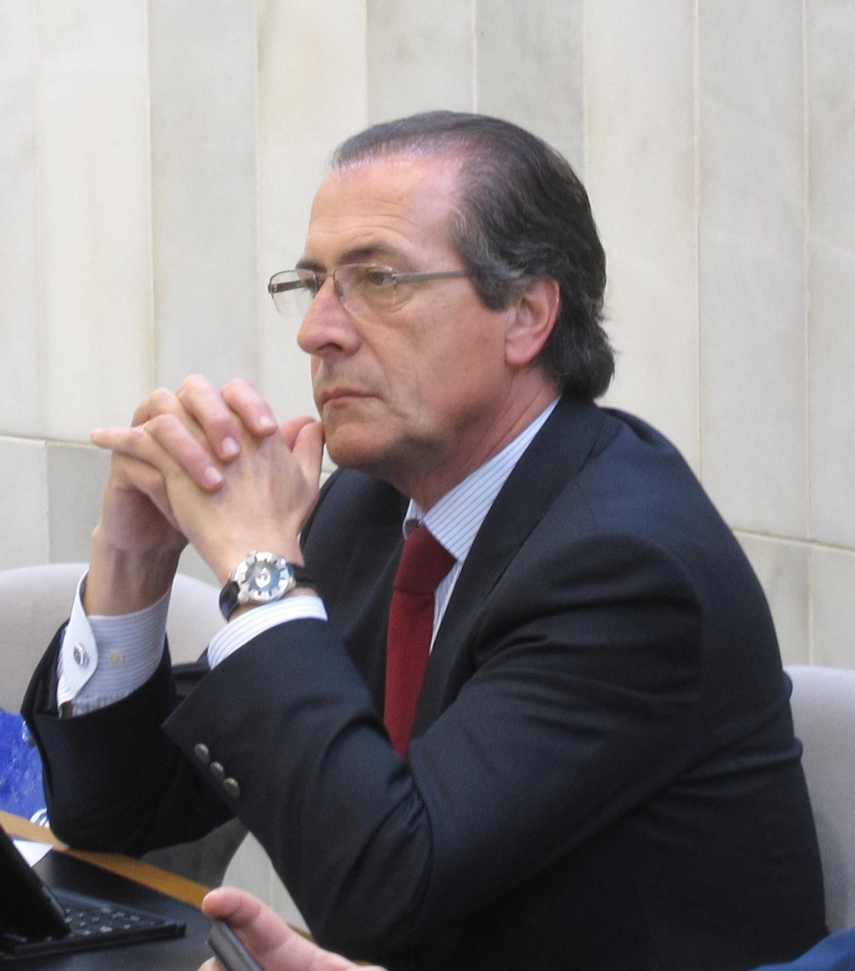 Zaragoza es va acollir al seu dret a no declarar després de ser detingut