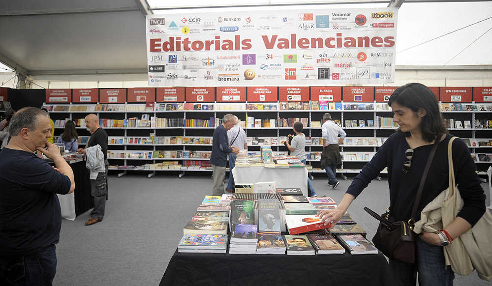 Les traduccions s'incrementen un 36,8 per cent i representen el 21,1 per cent del total de la producció.