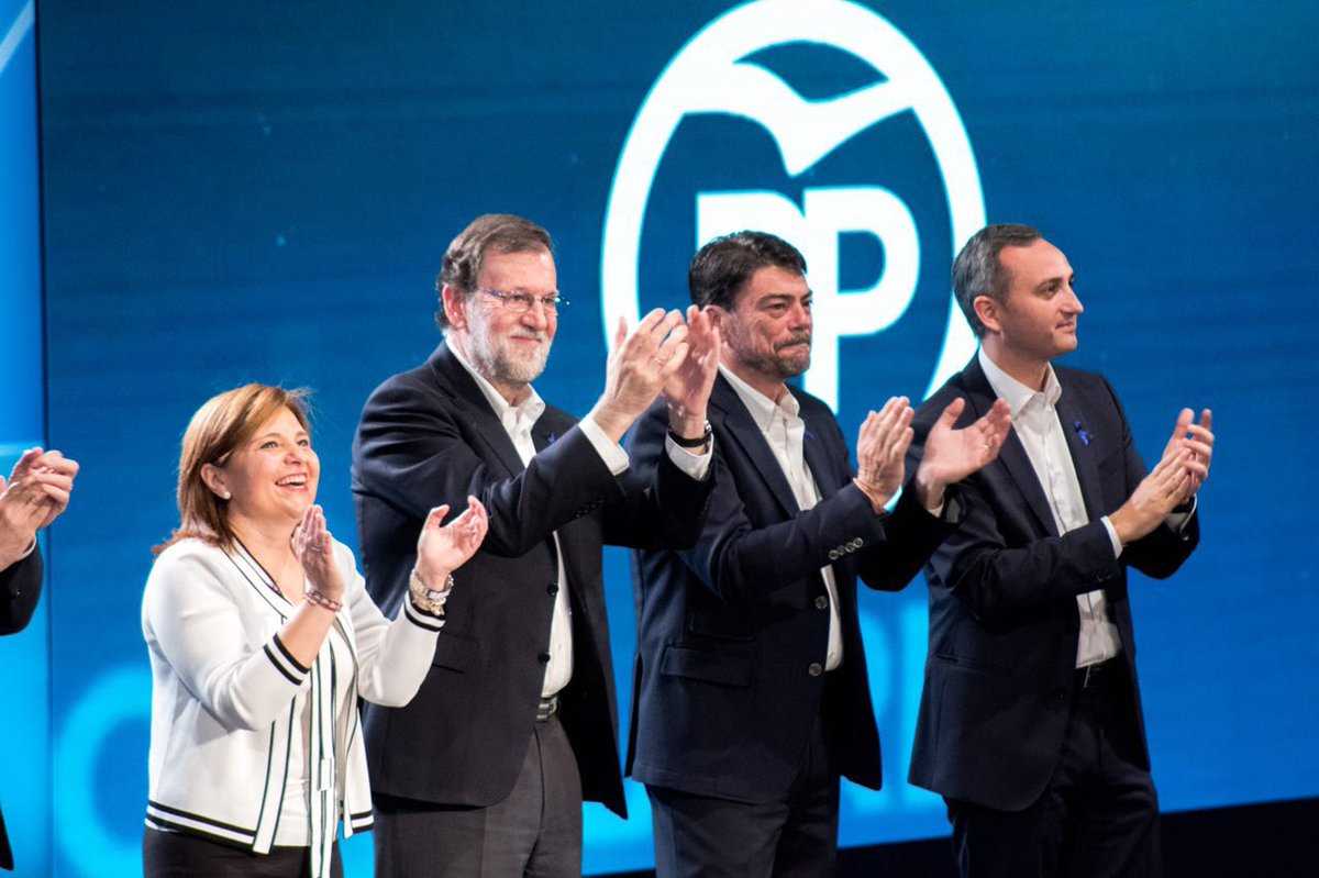 Isabel Bonig no té el compromís de Rajoy de recórrer contra la Llei de Plurilingüisme.