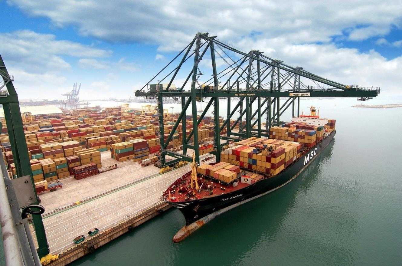 El port de València va exportar 3,49 tones de mercaderies del gener al març.