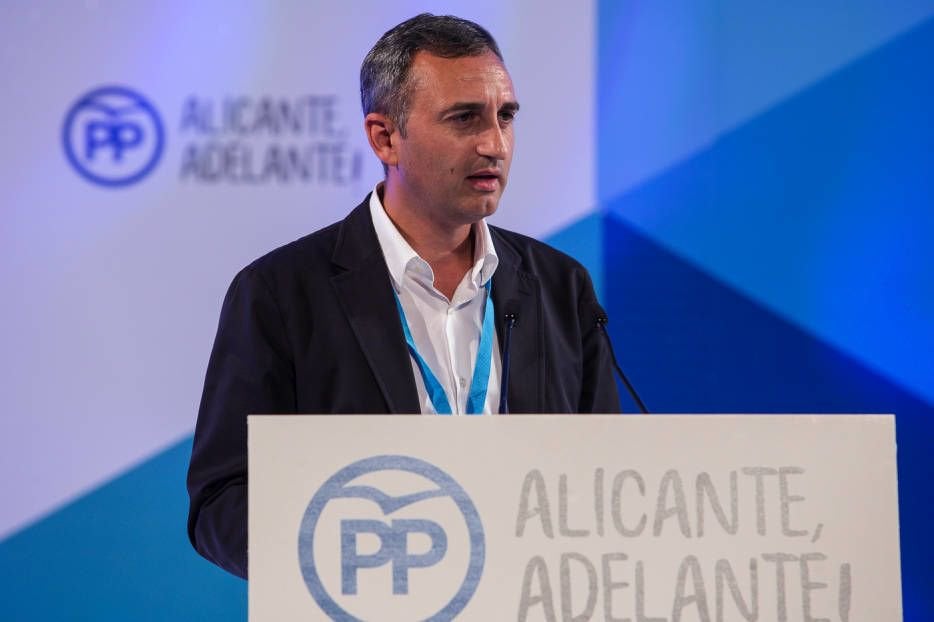 El president de la Diputació d'Alacant, César Sánchez, ha sol·licitat una reunió amb el cap del Consell Ximo Puig per posar fi al "boicoteig" del seu soci de govern a la institució.