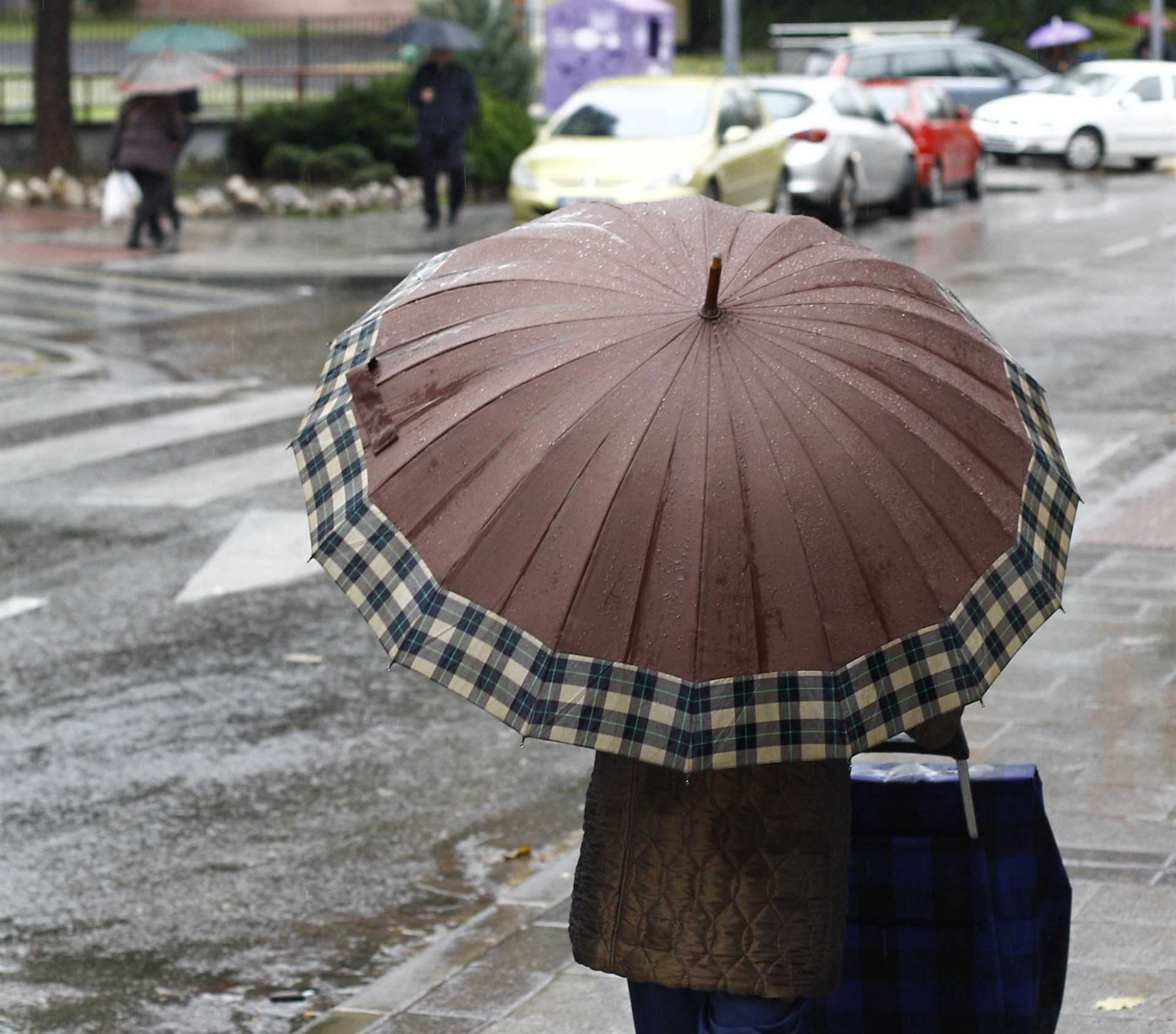 La pluja i el descens de les temperatures protagonitzaran les pròximes jornades a les demarcacions de València i Alacant.