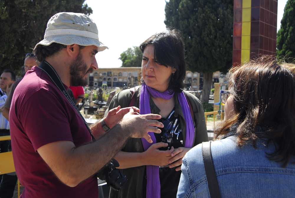 La coordinadora general d'EUPV, Rosa Pérez, ha incentivat l'exhumació de huit fosses al cementeri de Paterna.