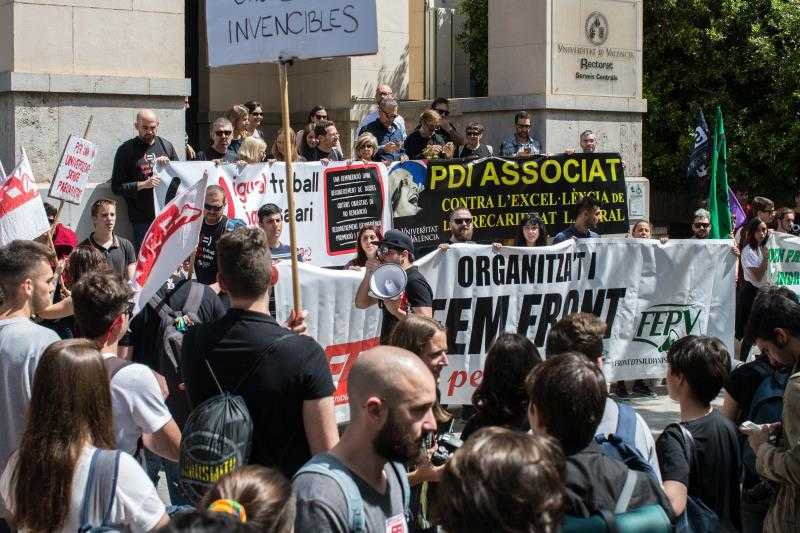 Els descomptes s'aplicaraN a menys d'un centenar de docents, del total de 1.900 professors associats amb què compta la Universitat de València actualment.