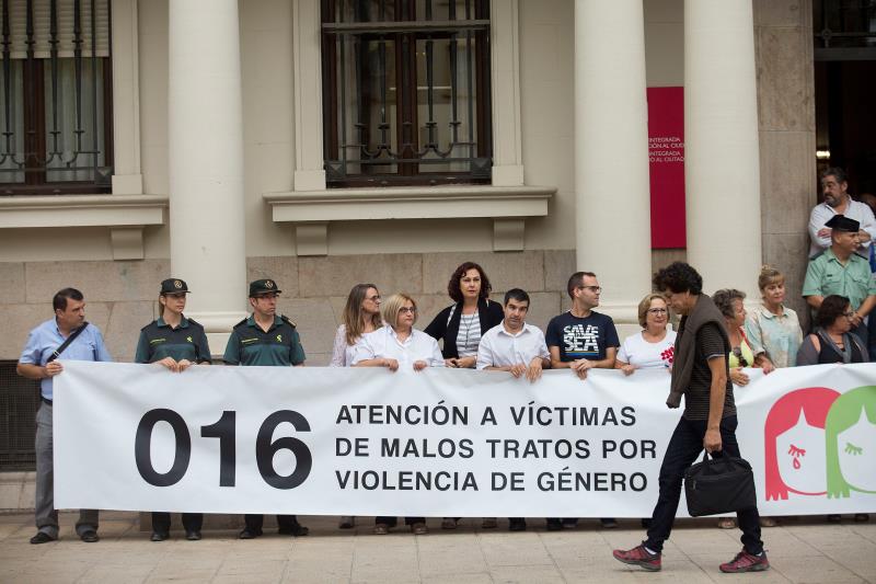 La jutgessa va considerar que amb les amenaces contra la vida de les xiquetes l'home no tractava d'intimidar la dona.