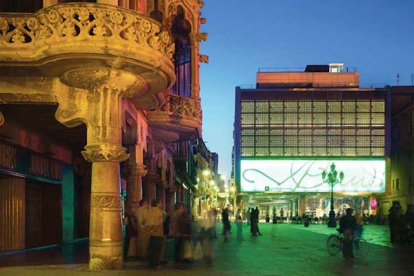 Gaudí impregna molts racons de la ciutat.