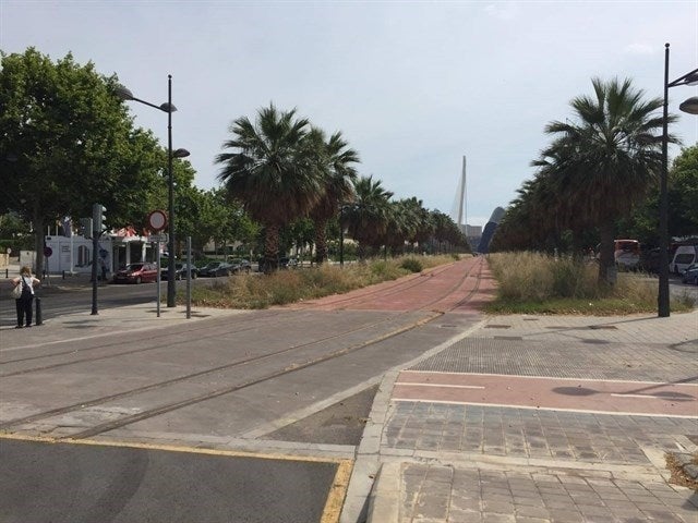 La línia 10 va des del carrer Alacant fins a Natzaret.