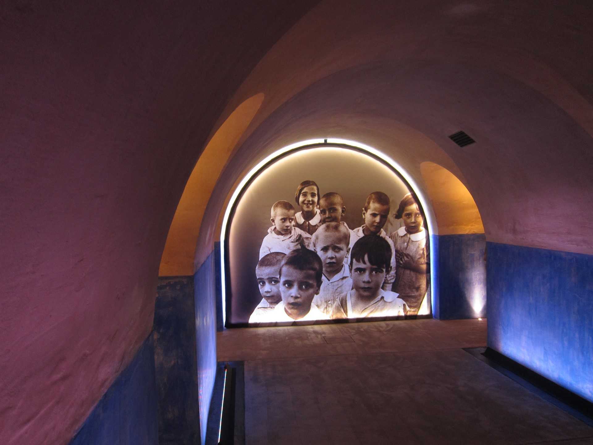 La realització d'un primer inventari autonòmic contempla com a principal eina de treball el contacte directe amb les corporacions municipals.