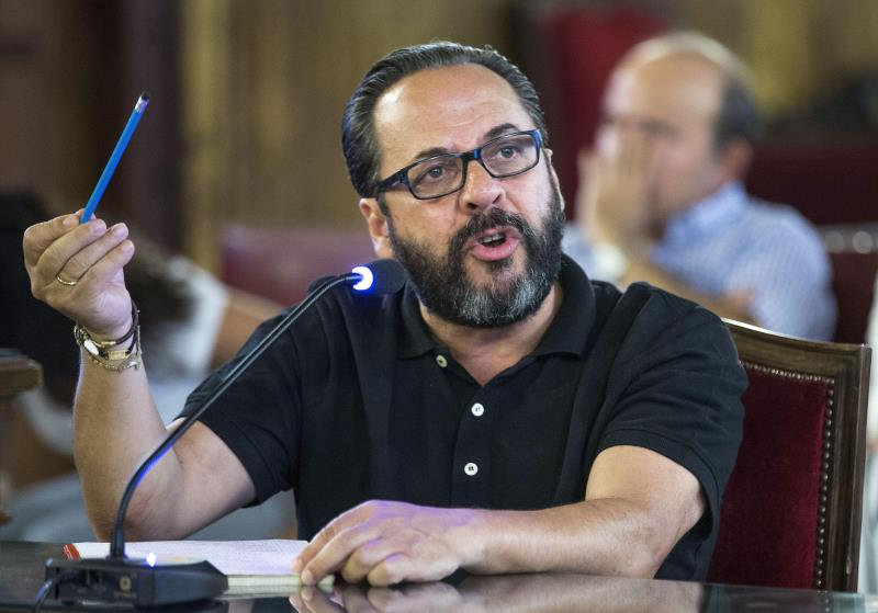 Pérez, exresponsable a València de l'empresa Orange Market, havia sol·licitat al Jutjat d'Instrucció número 17 de València declarar com a testimoni.