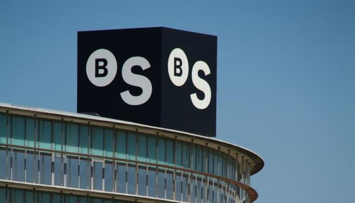 La venda d'actiu immobiliaris i la migració de la filial TSB, raons de la caiguda dels beneficis.