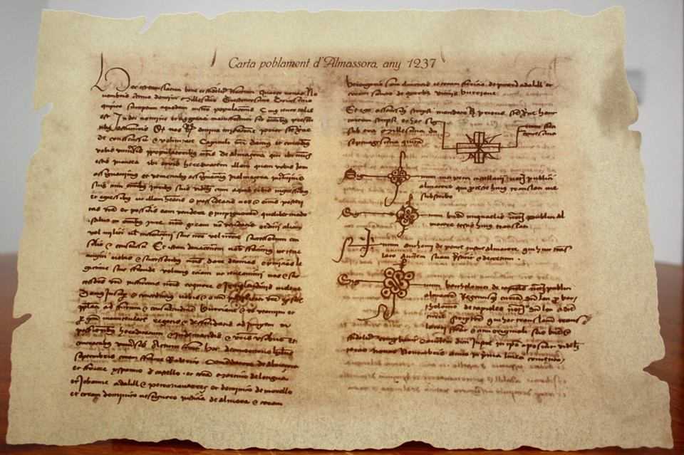 Reproducció original de la carta de poblament que Jaume I atorgà a Almassora l'any 1237