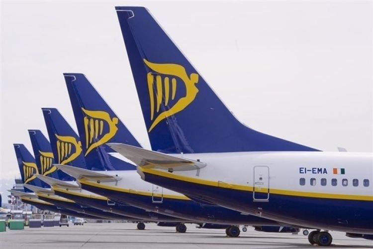 Ryanair llança dues noves rutes des de València i Alacant.