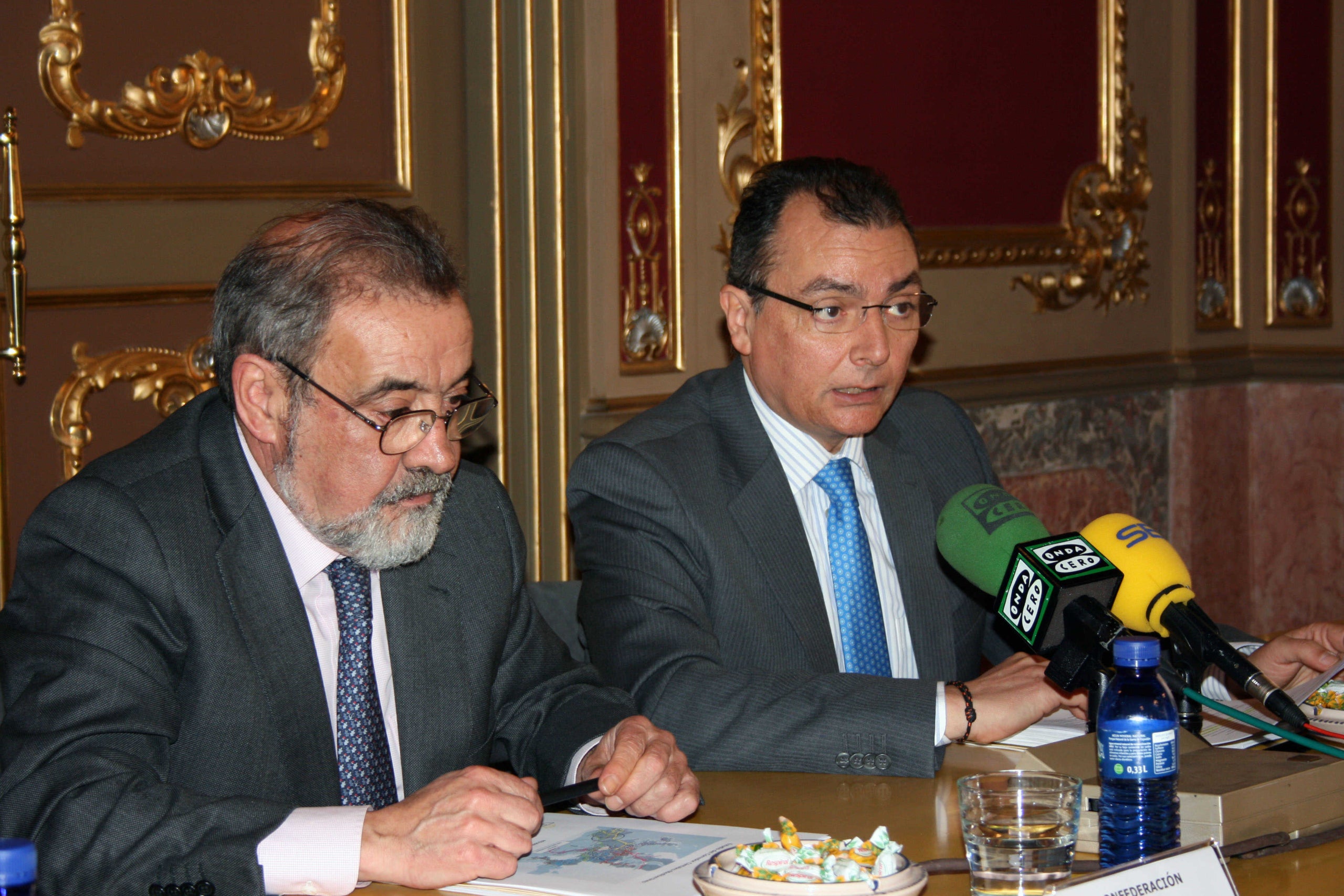 El president de Cierval, José Vicente González, i el president de la CEV, Salvador Navarro.