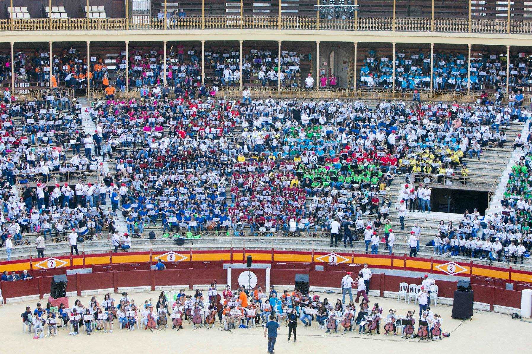Espectacle organitzat a Alacant per la FSMCV per a celebrar les cinc dècades de vida.