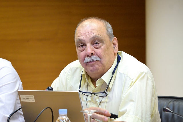 El professor Josep Sorribes ha expressat a les Corts la seua preferència pel topònim País Valencià