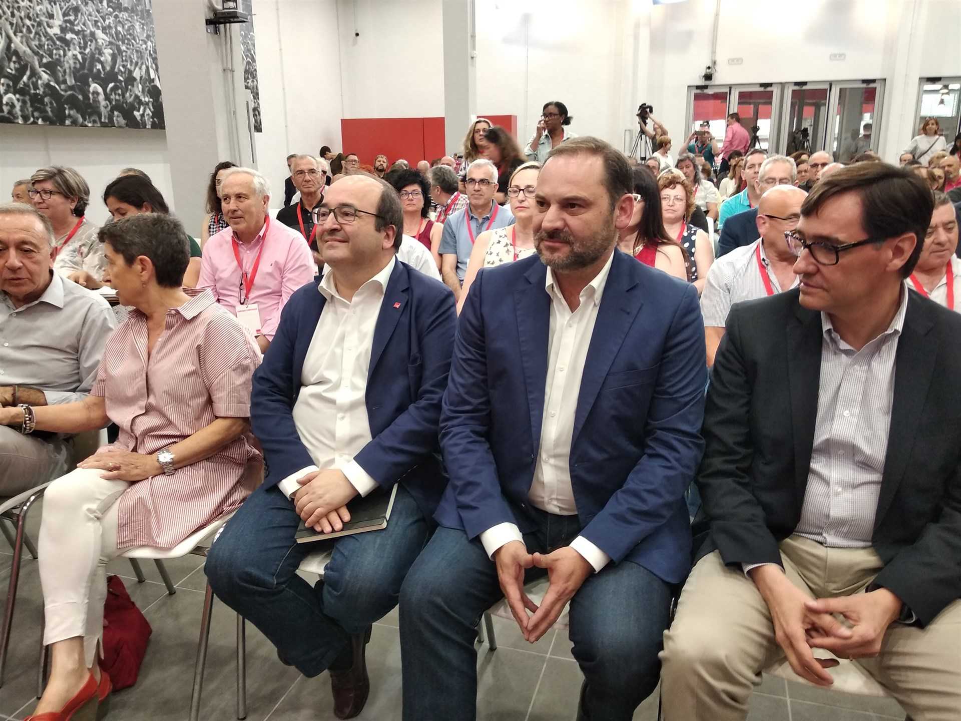 El ministre Ábalos ha participat a l'escola d'estiu del PSC a Barcelona.