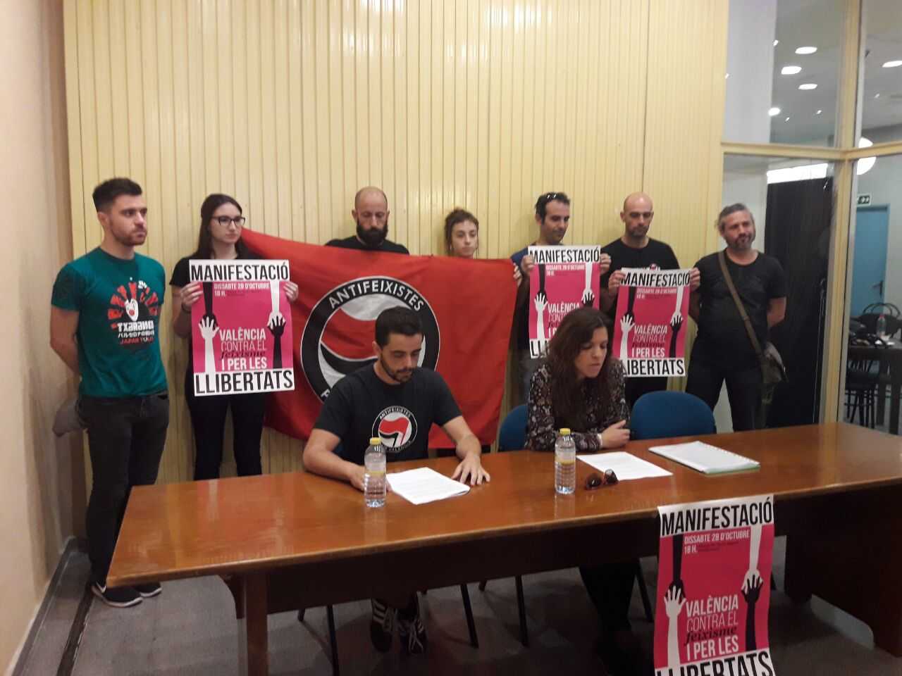 Representants de les entitats que han convocat la manifestació "València contra el feixisme i per les llibertats"