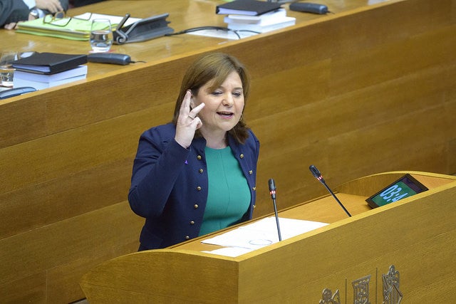 Isabel Bonig vol que Mónica Oltra comparega al ple de les Corts per a explicar com s'estan gestionant els centres de menors.