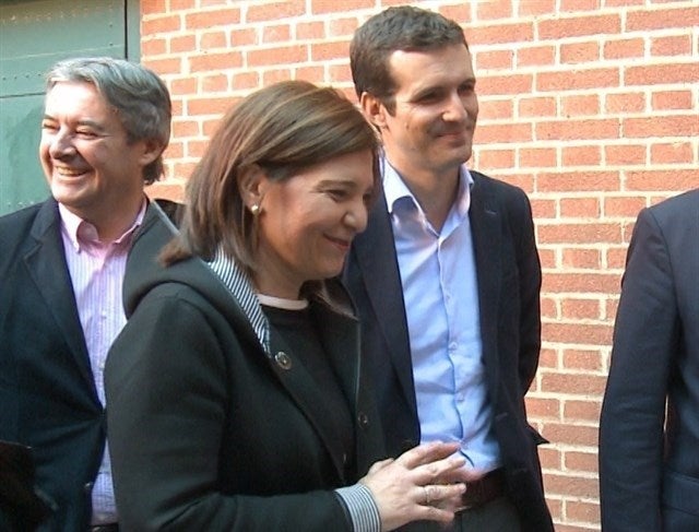 Casado trasllada a Bonig "tot el suport" per a fer una precampanya que torne el PPCV a les institucions.