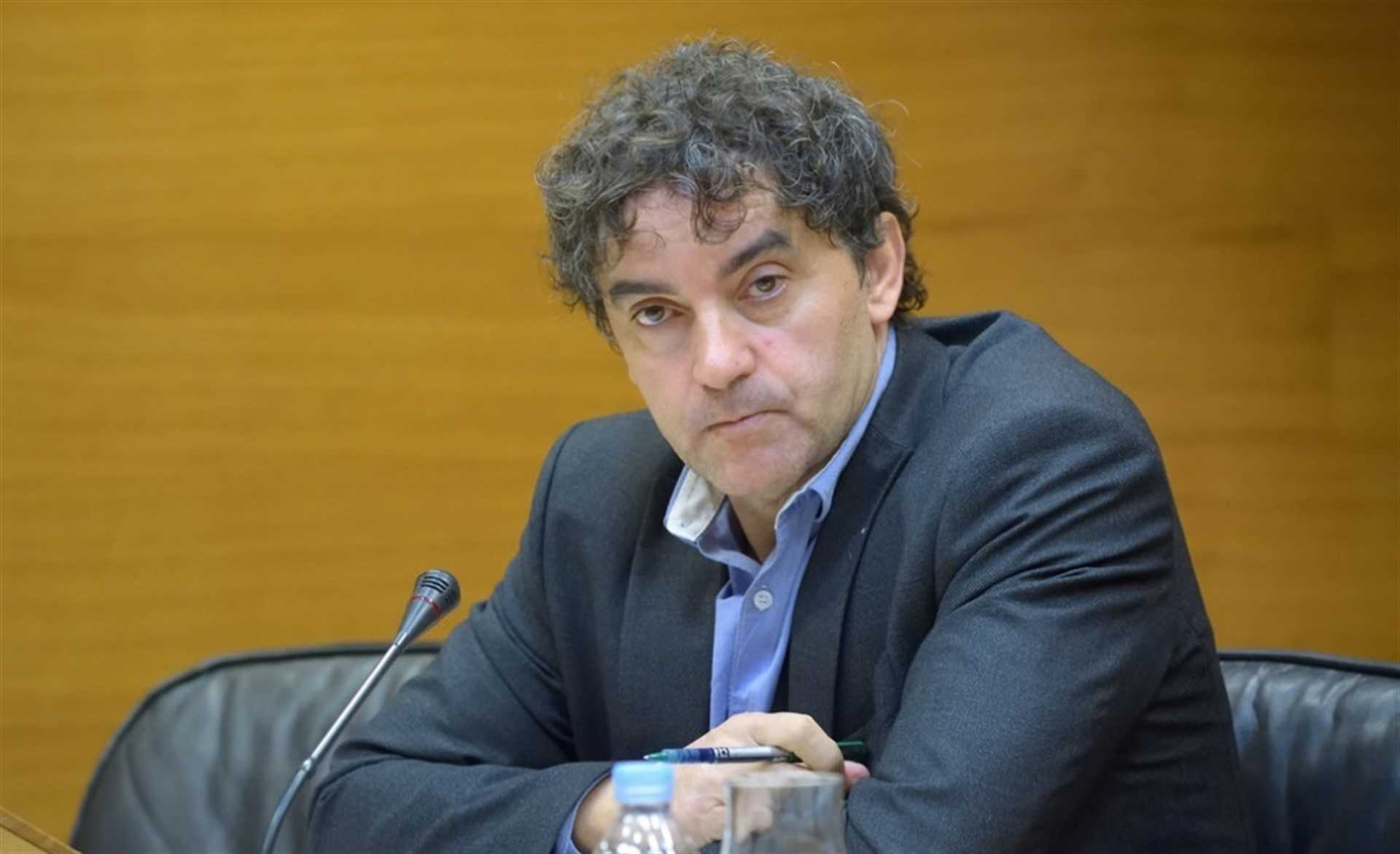 Colomer ha comparegut a petició del PP, grup que li ha criticat que no parlara per iniciativa pròpia.