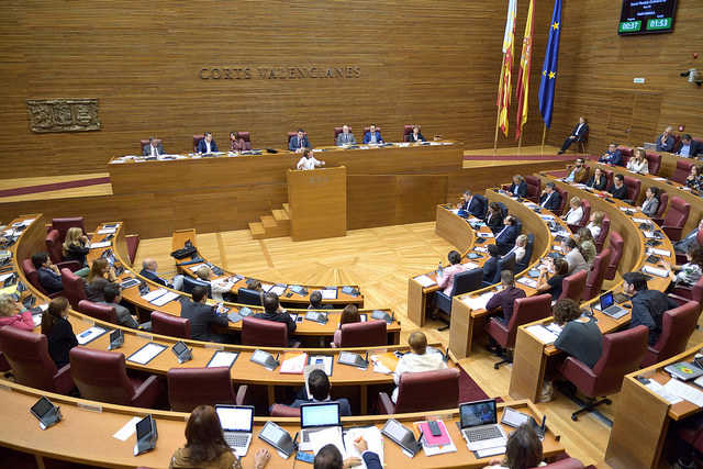 Isabel Bonig intervé a la sessió de control al president de la Generalitat.