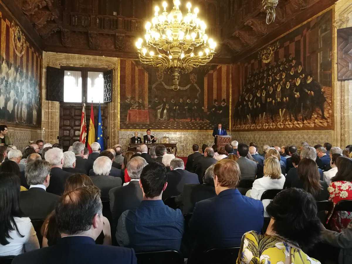 L'acte en què s'han anunciat els noms dels guardonats de 2018 s'ha celebrat al Saló de Corts del Palau de la Generalitat.