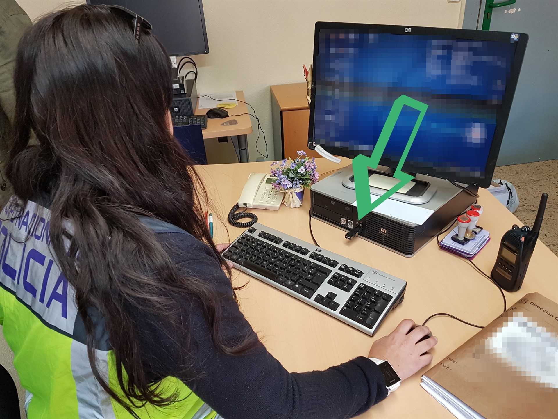 Les qualificacions de molts exàmens i treballs suspesos en un primer moment posteriorment apareixien com a aprovats amb una bona nota en les actes.