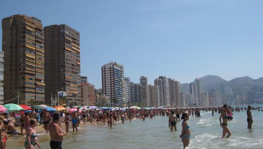 Benidorm és una de les localitats més afectades per la possible implantació de la taxa turística