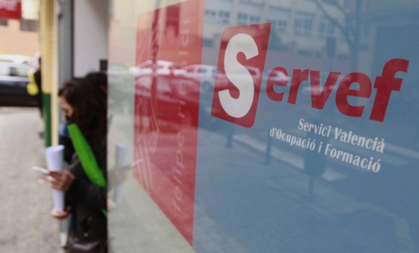 Dels 402.019 aturats valencians, 235.480 són dones i 166.539 són homes