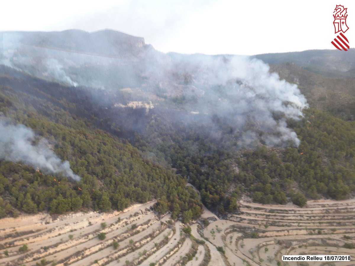 El foc s'ha originat a les 0.16 hores de la nit de dimecres