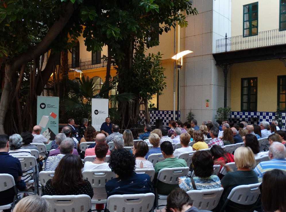 Tots els Debats del Magnànim –a les 19 hores– són d'accés lliure i gratuït fins a completar l'aforament.