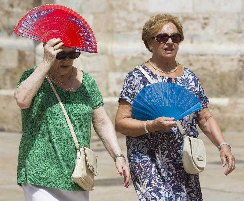 Els cels seguiran clars, el vent bufarà fluix amb brises en la costa i les temperatures mínimes registraran pocs canvis.