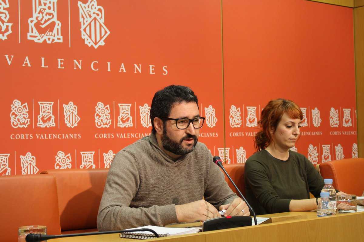 El diputat de Podem, David Torres, ha explicat els diferents trams i preus plantejats per a la taxa turística.